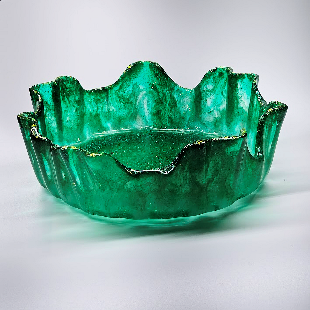 Decorative Resin Candy Bowl for Home Decor, Flower Vase, Waterfall Vase, Gift for Women  (Green)