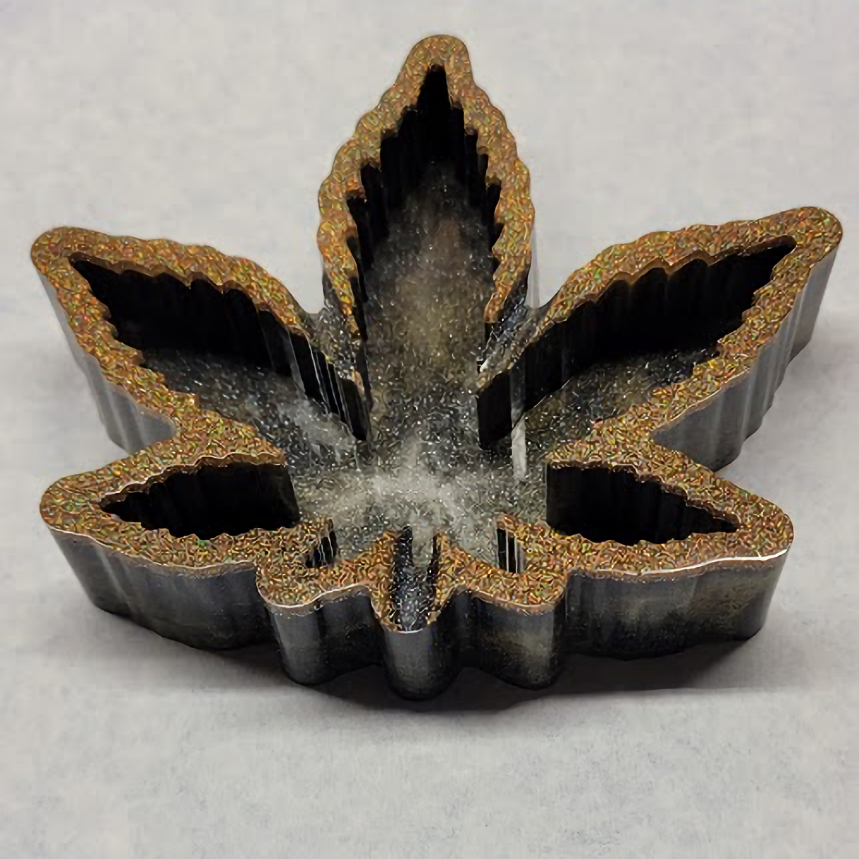 Maple Leaf Ashtray Jewelry Tray Ring Dish Trinket Tray Decorative Resin Birthday Holiday Gift Tray (Black and Gold)